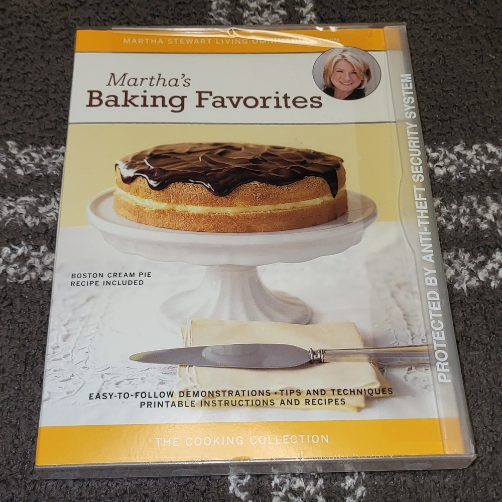 MARTHA STEWART Baking Favorites DVD RARE! Ideal for collectors.